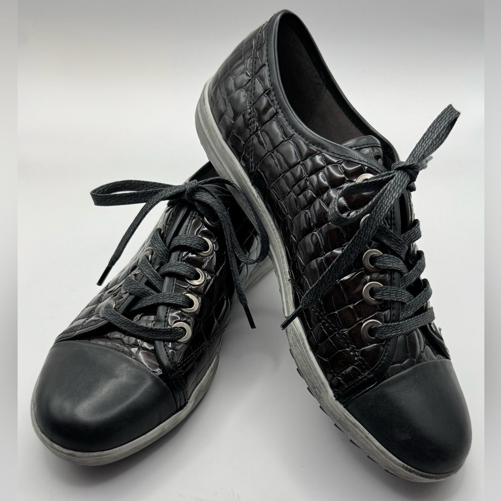 Josef Seibel European Comfort Women's Sneakers EU 37 US 6-6.5 Black Leather